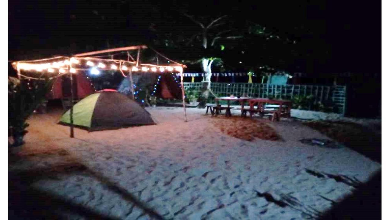 Hotel Shalom Camp El Nido Esterno foto