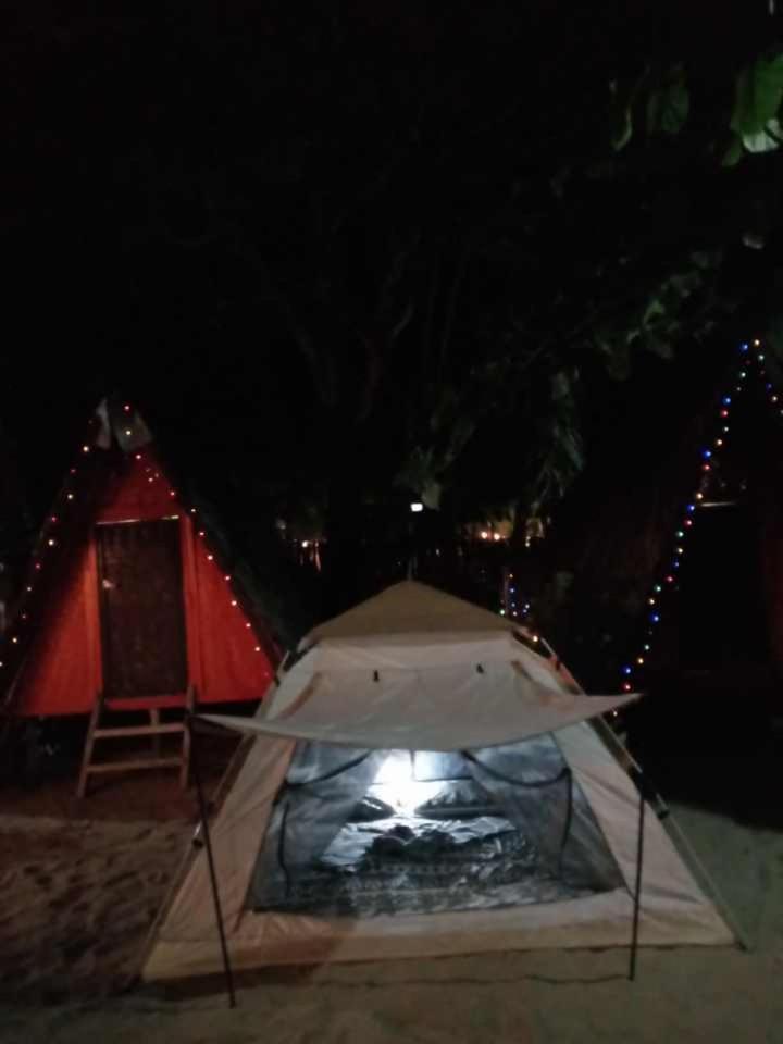 Hotel Shalom Camp El Nido Esterno foto
