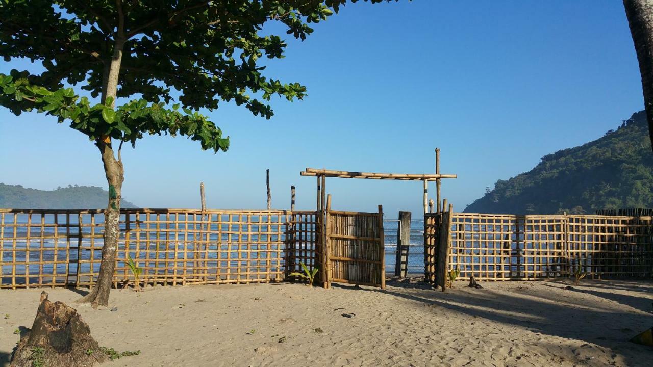 Hotel Shalom Camp El Nido Esterno foto